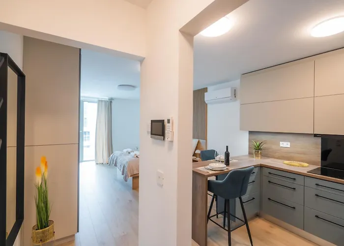 Myflat Wave 31 شقة *